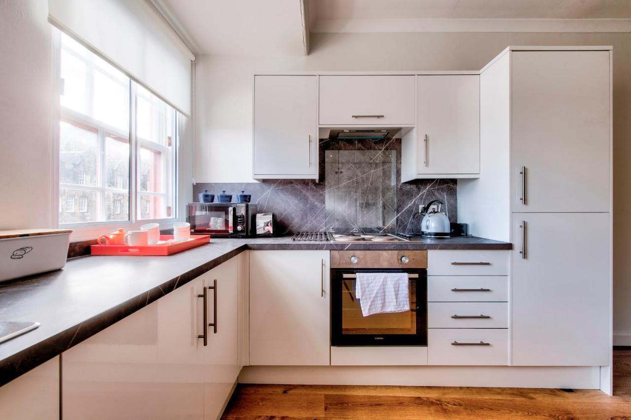 Pass The Keys Modern 3 Bed Flat On The Historic Royal Mile Apartment EDI Exterior photo